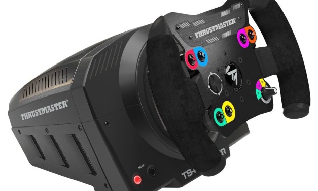 Le Thrustmaster TS-PC RACER bientôt disponible.