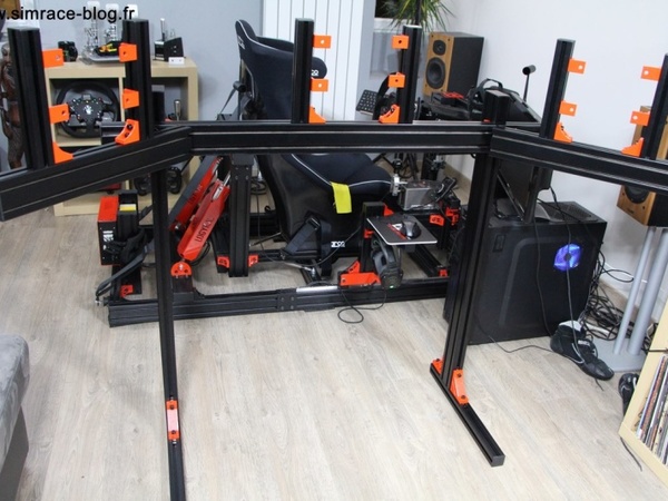 Review du support triple screen de JCL Simracing : Retour aux écrans ?