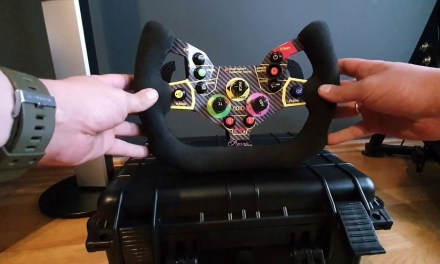 Volant R8 ROSSO SIM RACING : Une réalisation au top