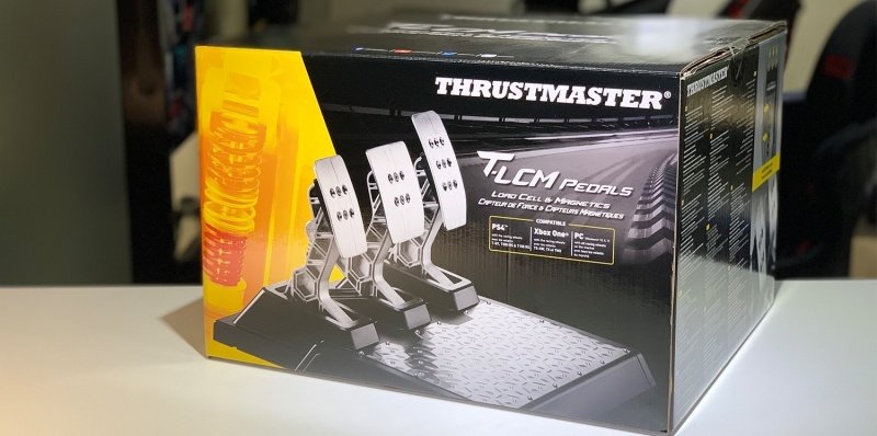 Thrustmaster : un pédalier load-cell en approche ?