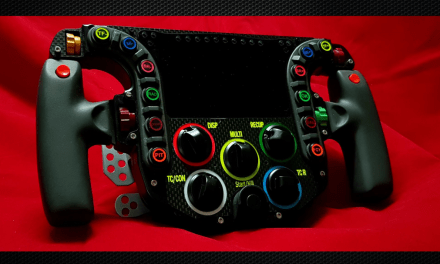 Volant Porsche 919 LMP de POLOLO INSTRUMENTS : L’unboxing de FLOEB et une review bonus à suivre…